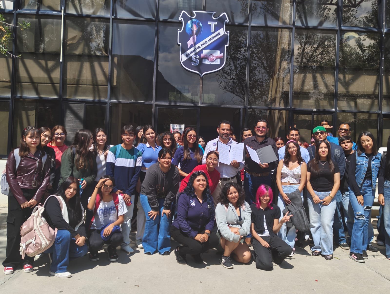 Abre CEAV espacios a estudiantes de Trabajo Social para fortalecer atención a víctimas