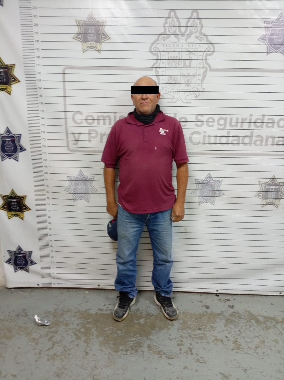 Detiene Policía Ambiental a hombre por tirar basura y escombro en Puerta de Oriente