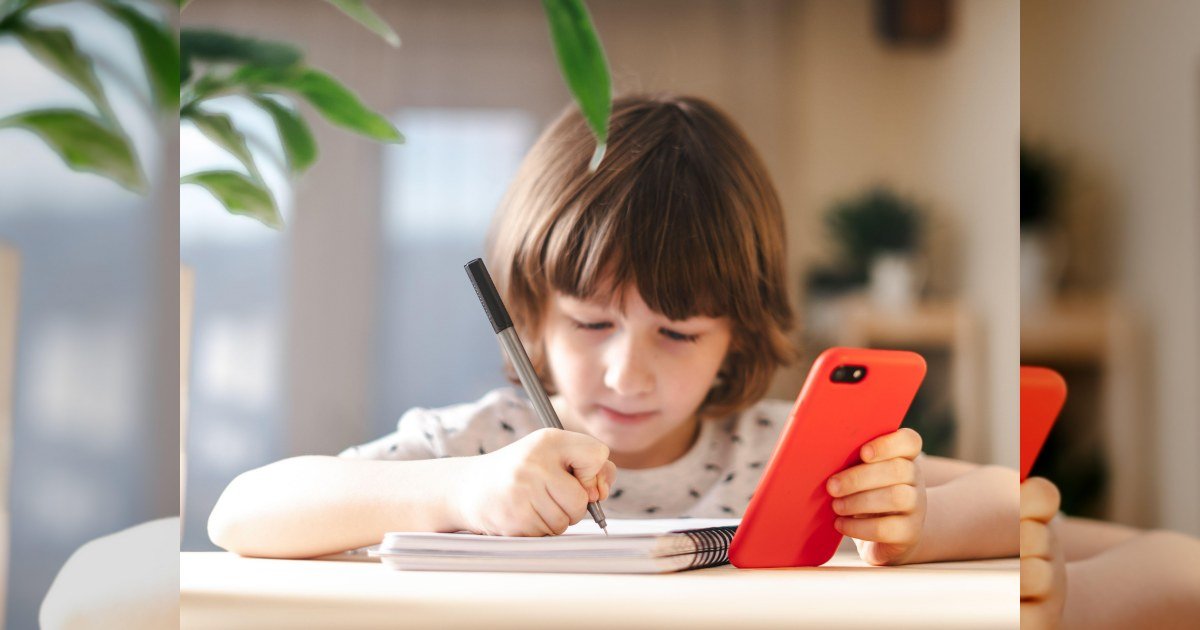 ¿Prohibir celulares en escuelas? La influencia digital · imagen 4